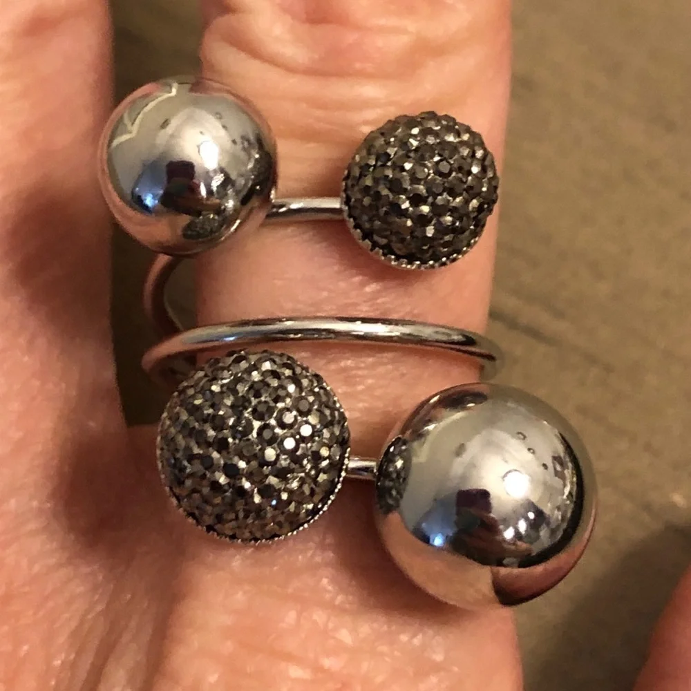 Jewelry - Elegant Silver Double Ball Large Cocktail Statement Ring